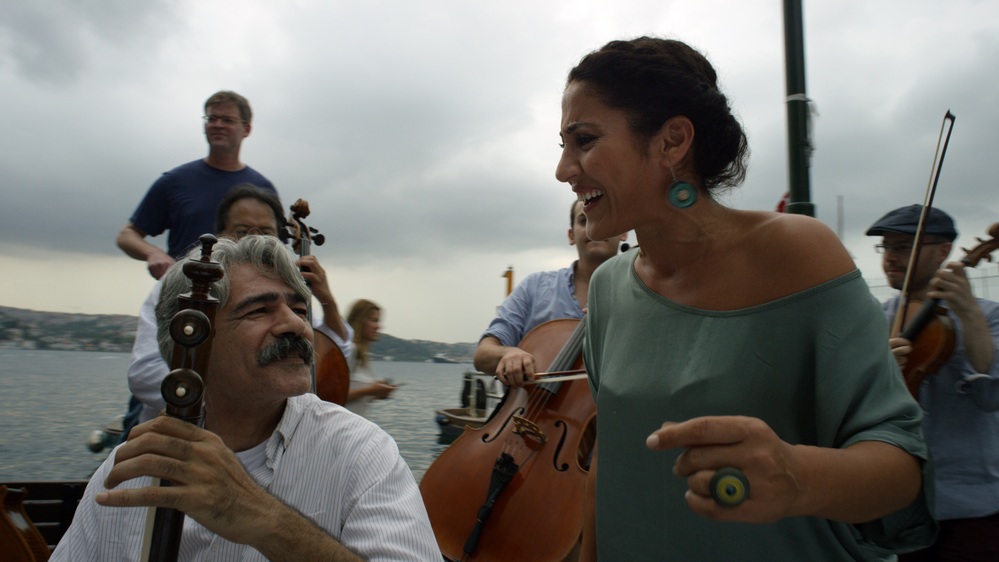Yo-Yo Ma with Silk Road Ensemble feat Aynur at Massey Hall - Aynur Doğan